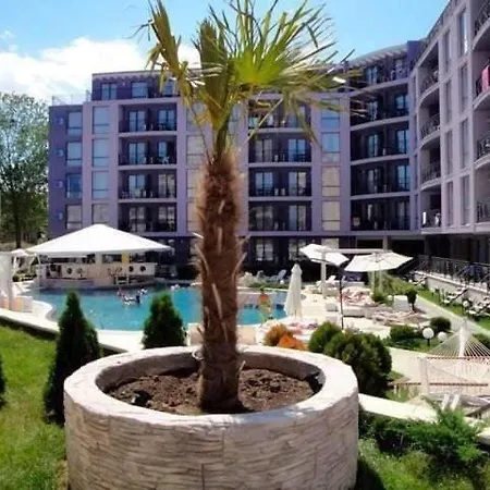 Appartamento в рейнбоу 3 *