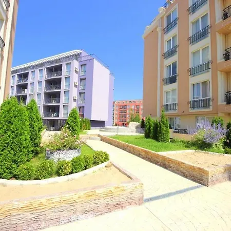 в рейнбоу 3 Apartment Sunny Beach
