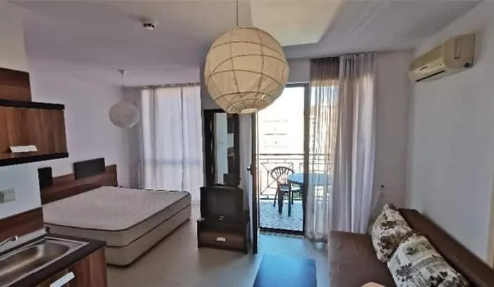 公寓 в рейнбоу 3